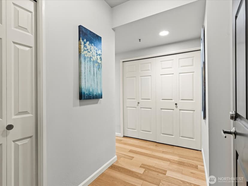 Property photo for 177 107th Avenue NE #816, Bellevue photo 16