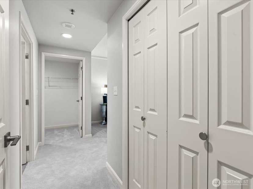 Property photo for 177 107th Avenue NE #816, Bellevue photo 18