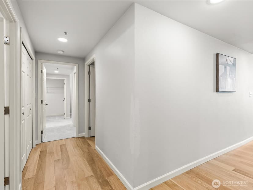 Property photo for 177 107th Avenue NE #816, Bellevue photo 17