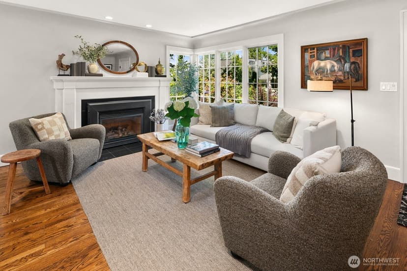 Property photo for 2057 McGilvra Boulevard E, Seattle photo 6