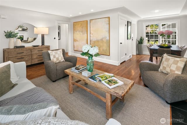Property photo for 2057 McGilvra Boulevard E, Seattle photo 5