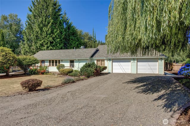 Property photo for 809 Celery Avenue, Algona