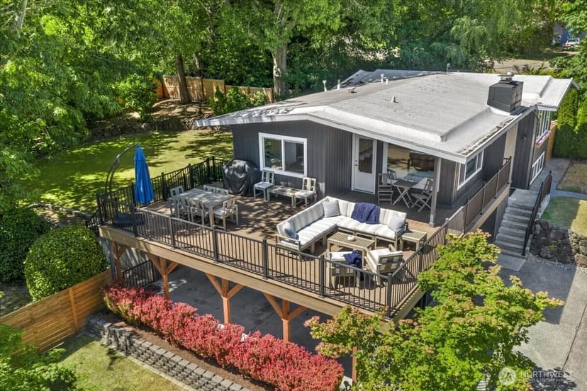 Property photo for 9514 Goodman Avenue, Gig Harbor photo 2