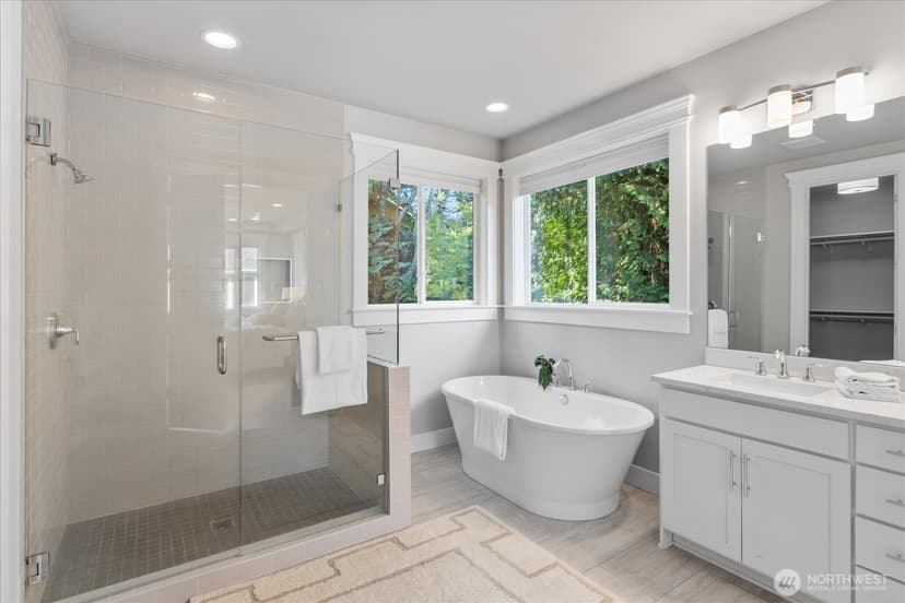 Property photo for 18829 33rd Avenue NE, Lake Forest Park photo 23