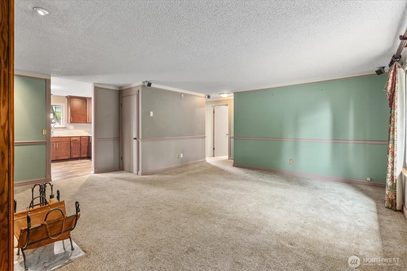 Property photo for 763 SW 301st Place, Federal Way photo 5