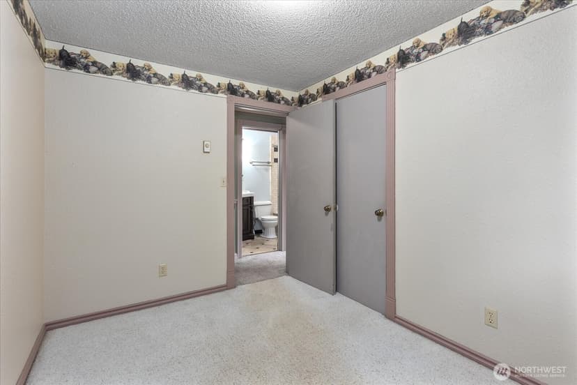 Property photo for 763 SW 301st Place, Federal Way photo 15