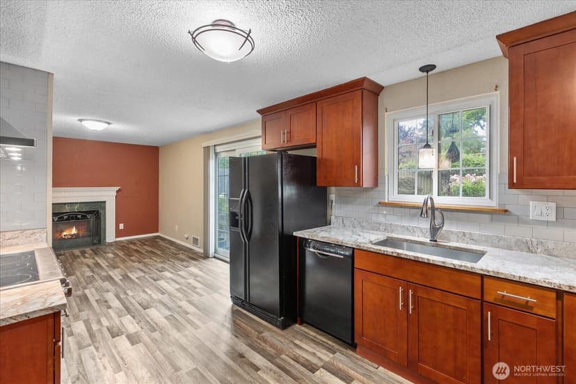 Property photo for 763 SW 301st Place, Federal Way photo 7