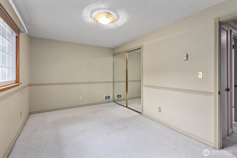 Property photo for 763 SW 301st Place, Federal Way photo 18