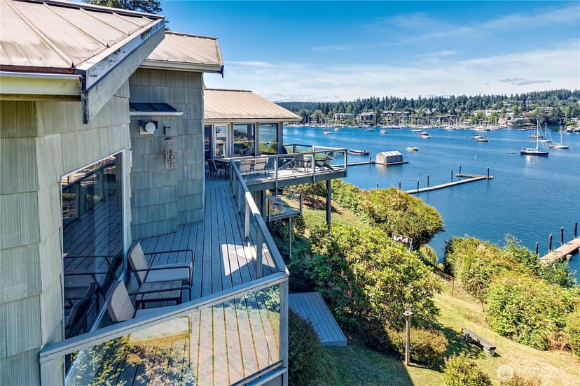 Property photo for 5834 Packard Lane NE, Bainbridge Island photo 4