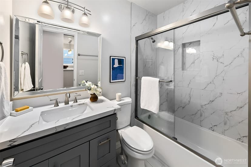 Property photo for 954 19th Avenue E, Seattle photo 15