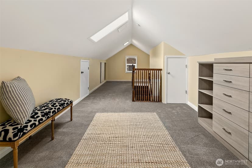 Property photo for 954 19th Avenue E, Seattle photo 22