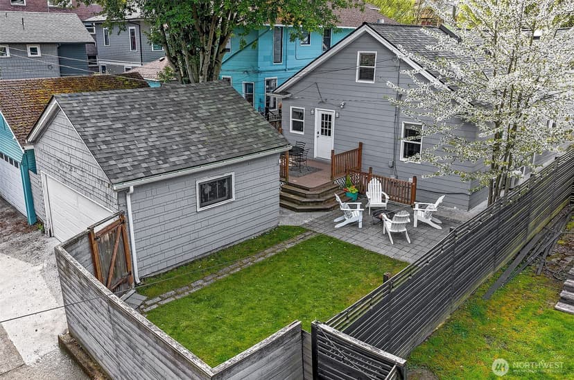 Property photo for 954 19th Avenue E, Seattle photo 32