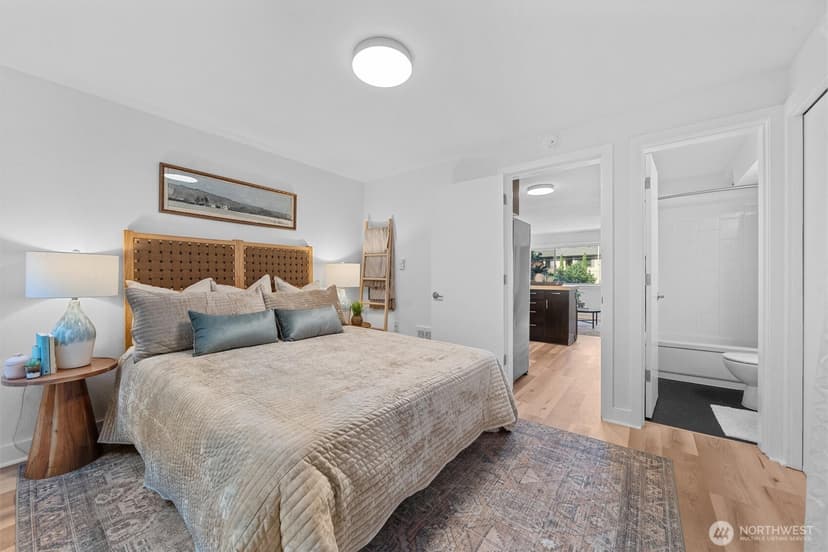 Property photo for 752 Bellevue Avenue E #212, Seattle photo 8