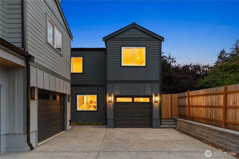 Property photo for 811 NE 125th Street #B, Seattle