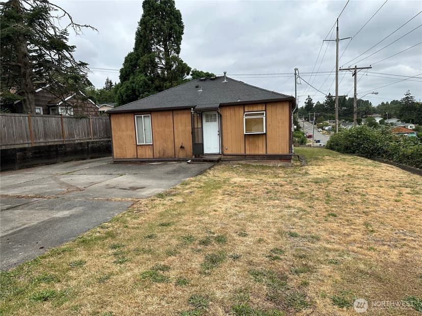 Property photo for 4859 S 172nd Street, SeaTac photo 3