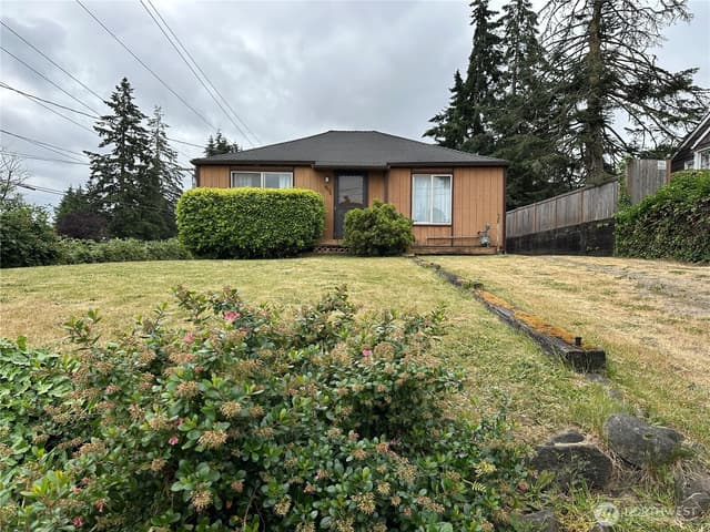 Property photo for 4859 S 172nd Street, SeaTac photo 2