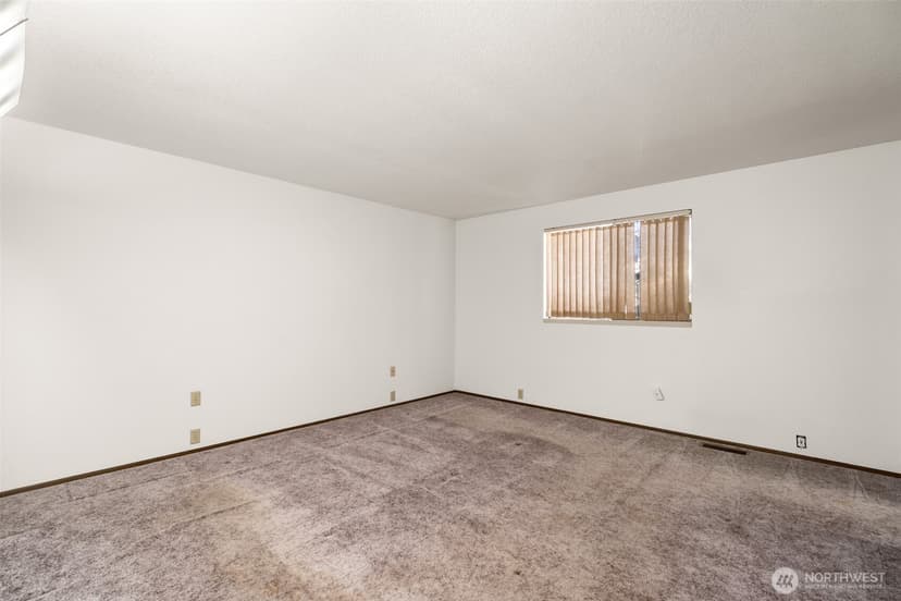 Property photo for 1912 Tacoma Road, Puyallup photo 28