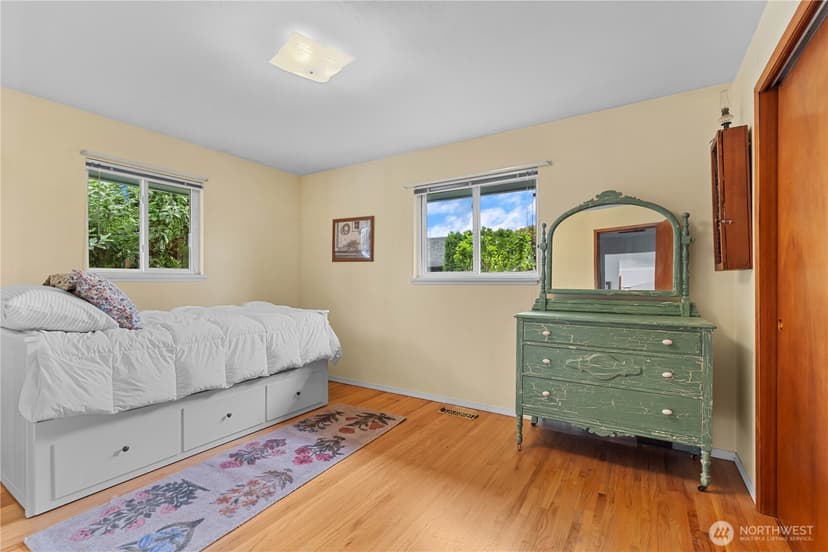 Property photo for 8715 18th Avenue E, Tacoma photo 18