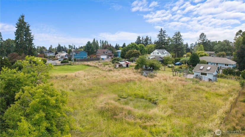 Property photo for 8715 18th Avenue E, Tacoma photo 32