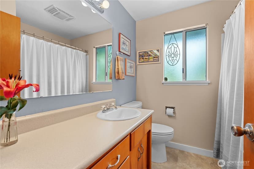 Property photo for 8715 18th Avenue E, Tacoma photo 13