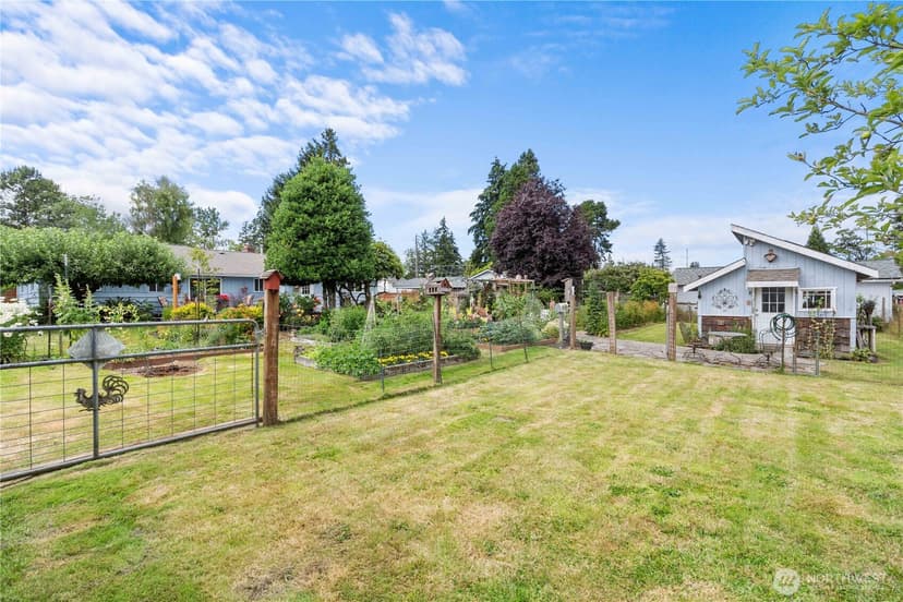 Property photo for 8715 18th Avenue E, Tacoma photo 22