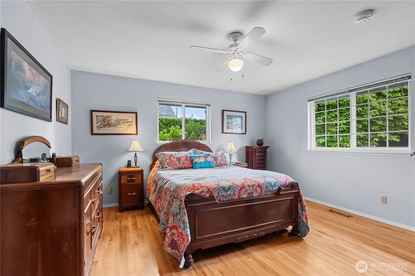 Property photo for 8715 18th Avenue E, Tacoma photo 16