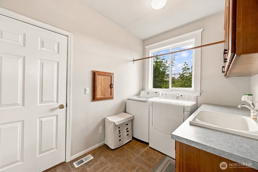 Property photo for 15701 136th Avenue Ct E, Puyallup photo 35