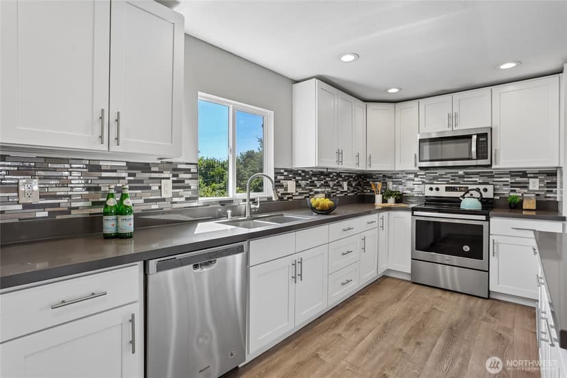 Property photo for 22719 1st Place W, Bothell photo 11