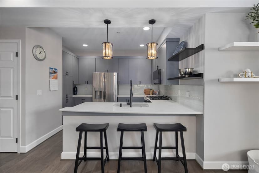 Property photo for 7549 SE 29th Street #103, Mercer Island photo 13
