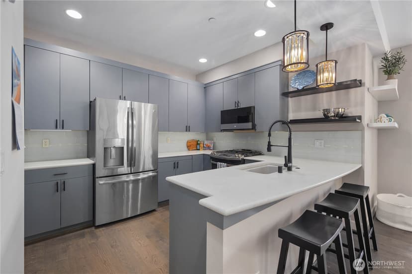 Property photo for 7549 SE 29th Street #103, Mercer Island photo 12