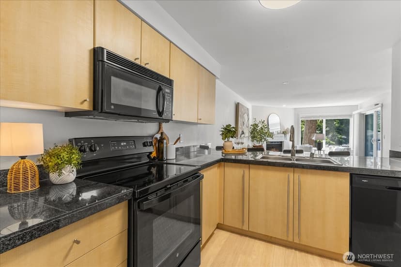 Property photo for 11211 NE 128th Street #K-202, Kirkland photo 7