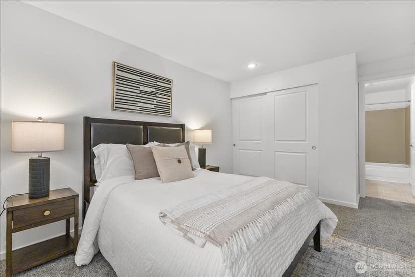 Property photo for 11211 NE 128th Street #K-202, Kirkland photo 13