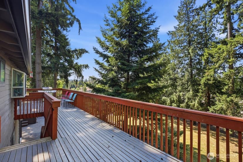 Property photo for 13305 115th Avenue NE, Kirkland photo 29