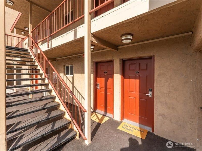 Property photo for 322 W Woodin Avenue #713, Chelan photo 17