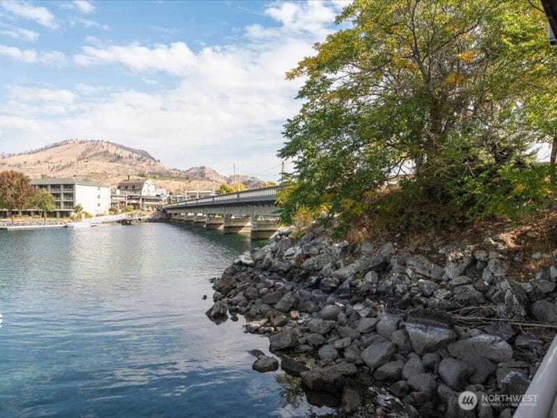 Property photo for 322 W Woodin Avenue #713, Chelan photo 25