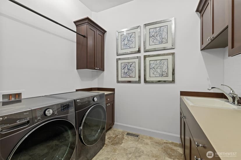 Property photo for 5927 178th Court SE, Bellevue photo 15