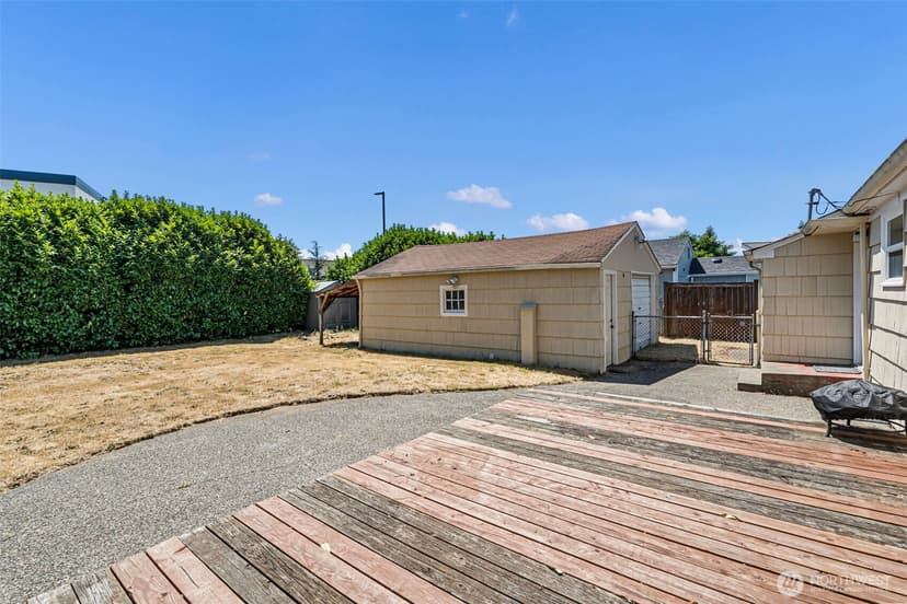 Property photo for 8503 33rd Avenue S, Lakewood photo 9