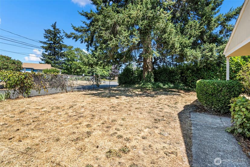 Property photo for 8503 33rd Avenue S, Lakewood photo 6