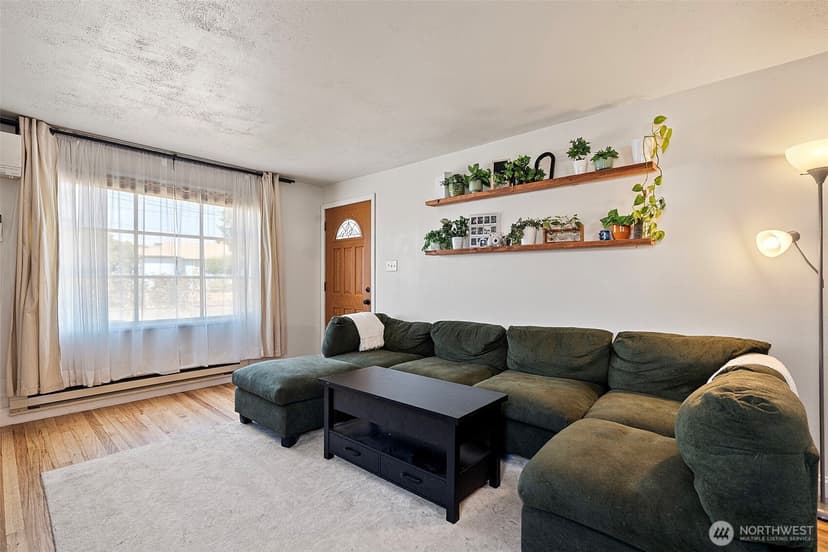 Property photo for 8503 33rd Avenue S, Lakewood photo 11