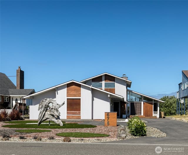 Property photo for 675 Ocean Shores Boulevard SW, Ocean Shores