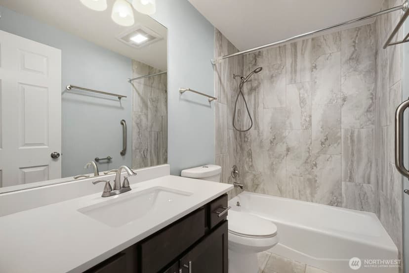 Property photo for 3100 W Commodore Way #305, Seattle photo 29