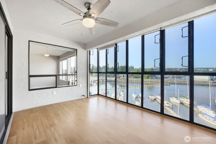 Property photo for 3100 W Commodore Way #305, Seattle photo 8