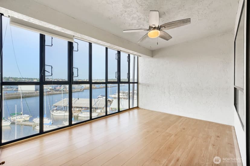 Property photo for 3100 W Commodore Way #305, Seattle photo 9