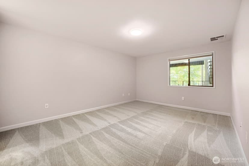 Property photo for 3100 W Commodore Way #305, Seattle photo 25
