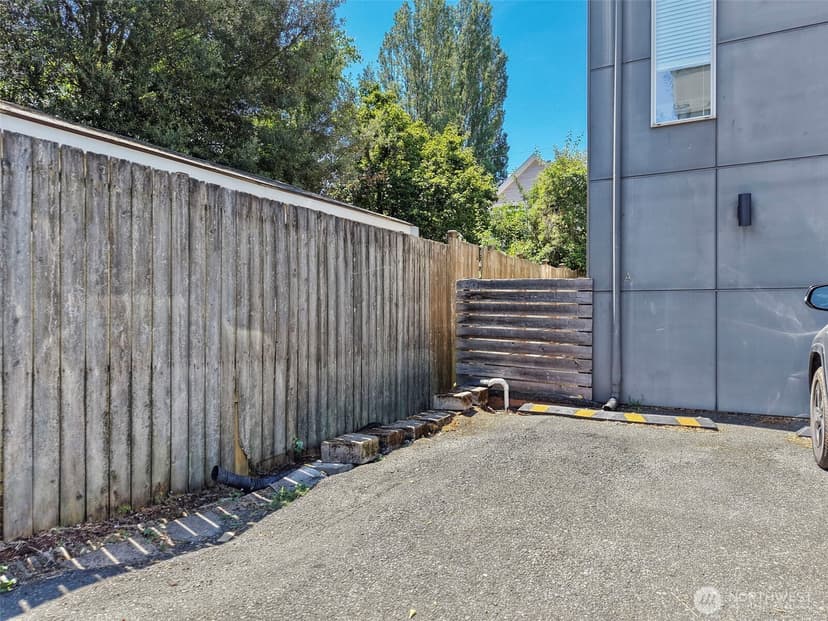 Property photo for 310 21st Avenue #A, Seattle photo 33