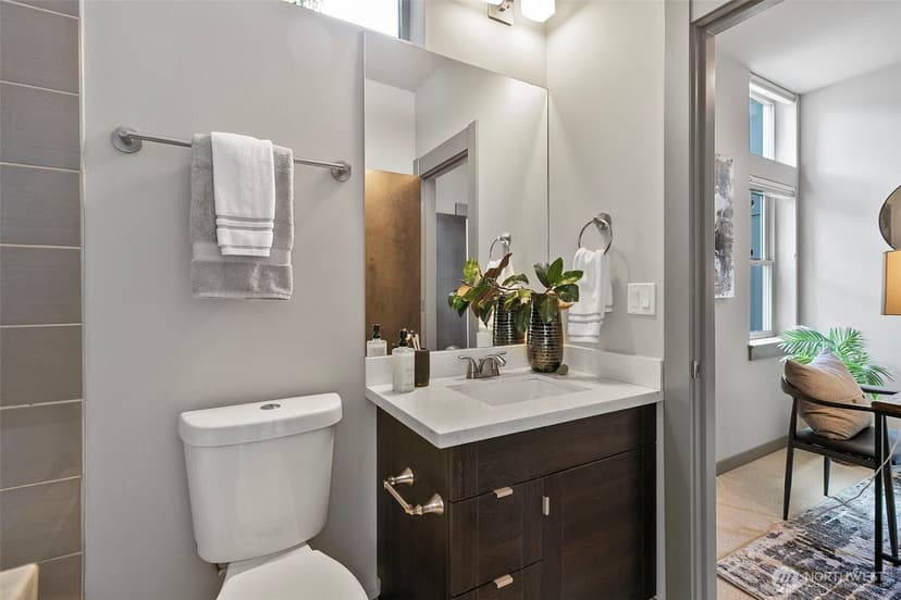 Property photo for 310 21st Avenue #A, Seattle photo 12