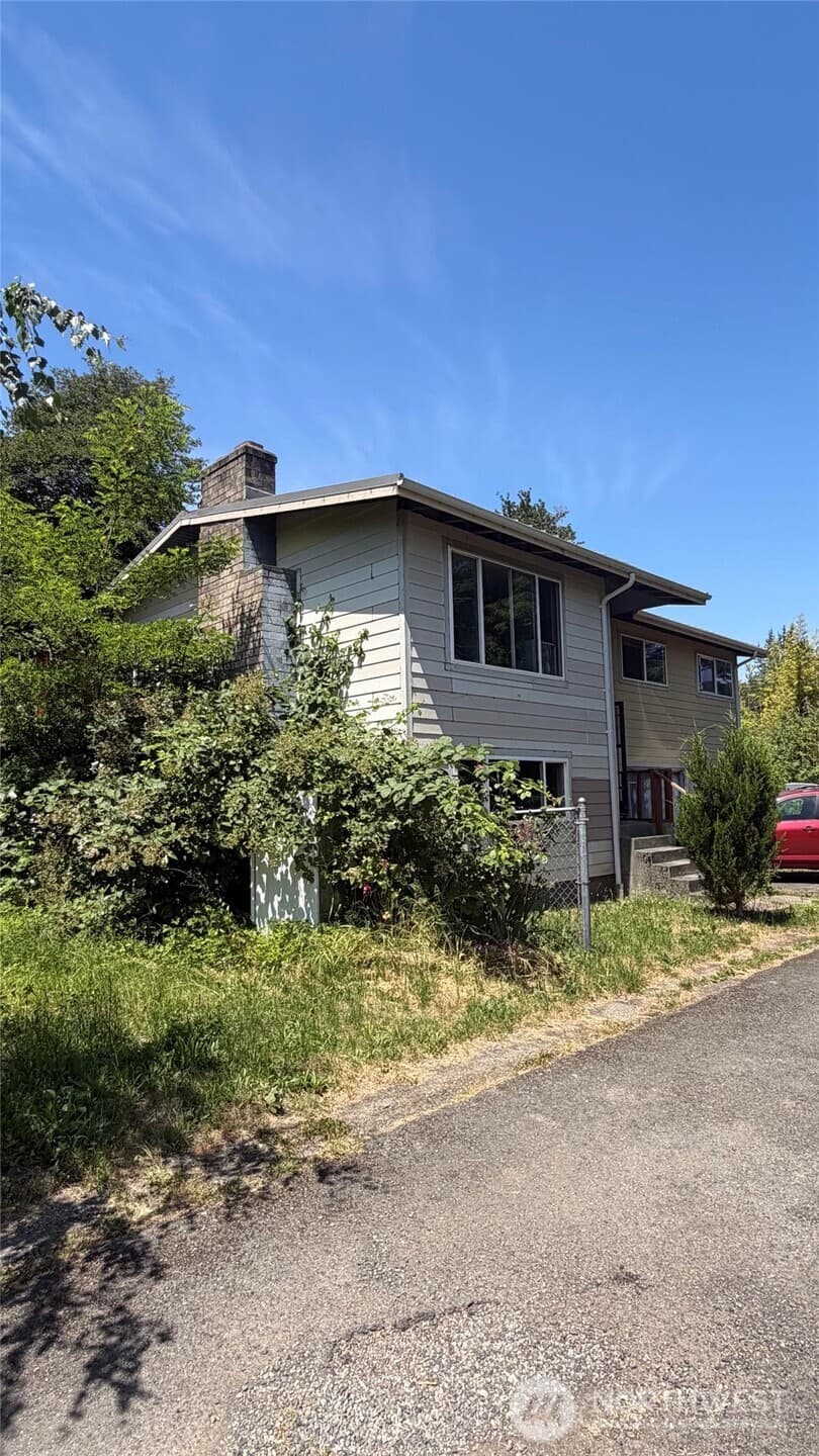 Property photo for 3331 A S Morgan Street, Seattle photo 6