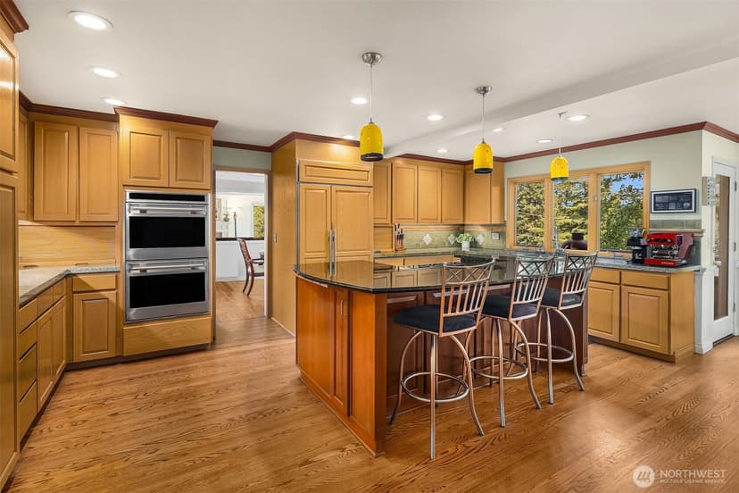 Property photo for 7066 92nd Avenue SE, Mercer Island photo 9