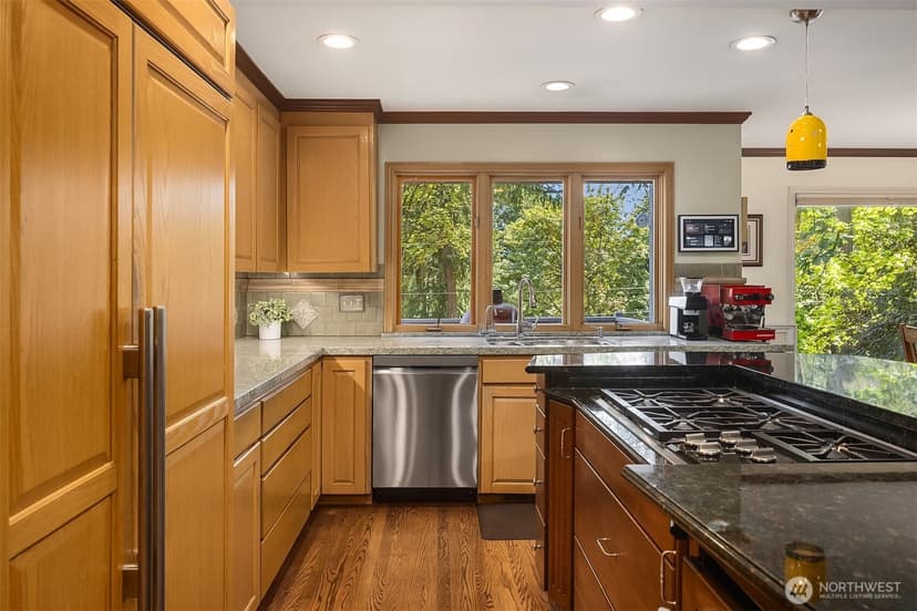 Property photo for 7066 92nd Avenue SE, Mercer Island photo 10