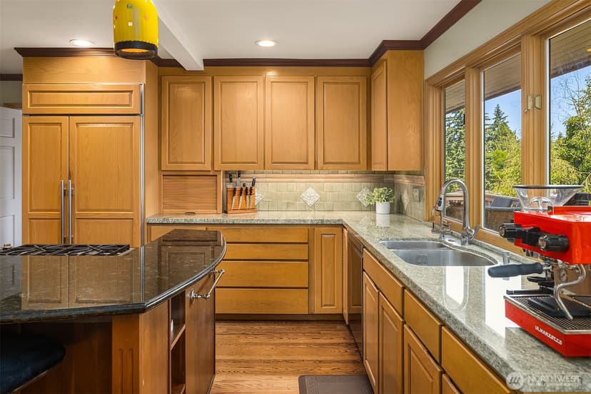 Property photo for 7066 92nd Avenue SE, Mercer Island photo 11